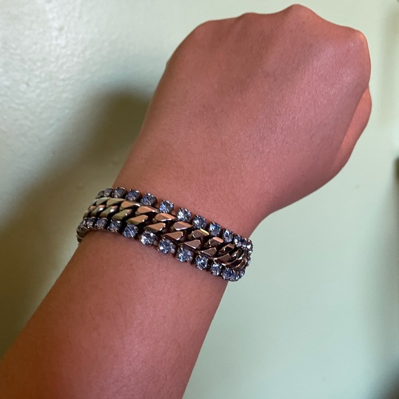 Elegant Silver and Blue Crystal Bracelet - Picture 1 of 6